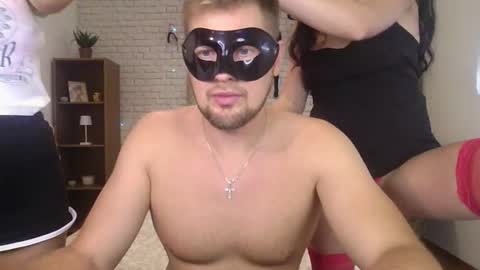 Snapshot of max_mila_888 chatting on September 24, 9:16 am Max Aliya online show from September 24, 9:16 am