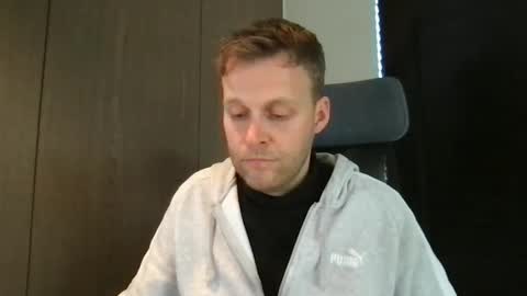 Max take off clothes online show from January 8, 12:11 pm