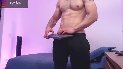 max_xl_ online show from June 17, 10:59 pm