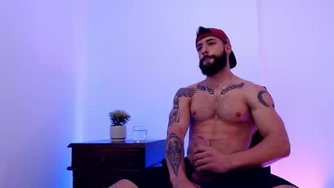 max_xl_ online show from February 17, 4:06 pm