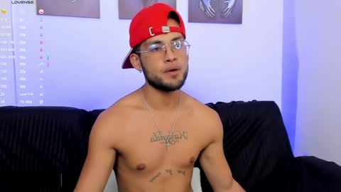 Max Conor online show from April 15, 7:12 am