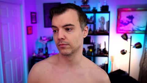 Max Hughes online show from December 2, 1:48 am