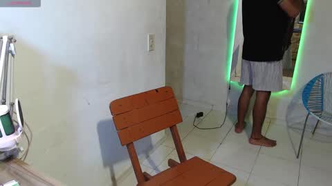 maxi dick online show from February 17, 6:56 am