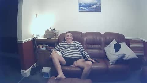 MAX online show from March 3, 10:42 pm