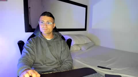 MAXI      online show from October 20, 2:05 am