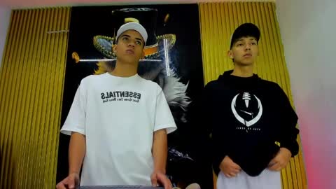 maximo_grayt_ online show from May 13, 12:15 pm