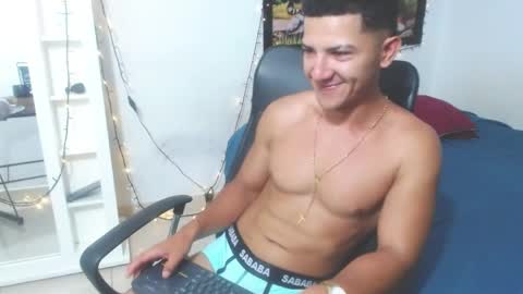 maximo_ston online show from April 20, 11:52 pm