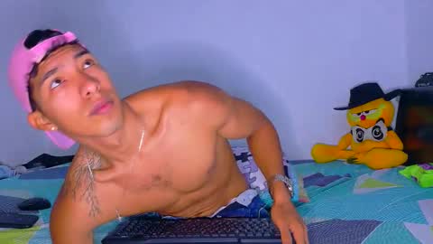 Maximo Aron Vega online show from April 25, 12:40 pm