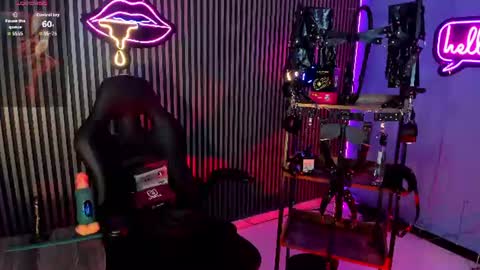 MAXIMO online show from July 11, 3:22 am