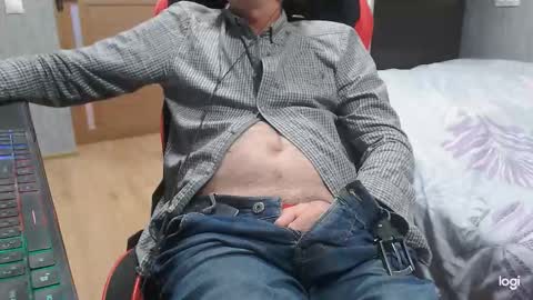 maximus3334 online show from September 29, 11:09 am