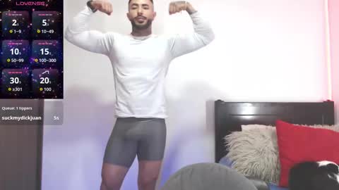 Independent Model online show from March 25, 2:40 am