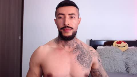 Snapshot of maximus_golden chatting on March 11, 3:25 am Independent Model online show from March 11, 3:25 am