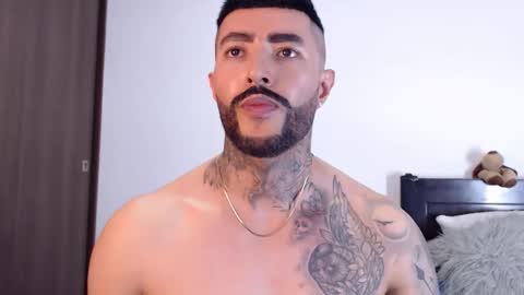 Snapshot of maximus_golden chatting on February 2, 4:05 am Independent Model online show from February 2, 4:05 am