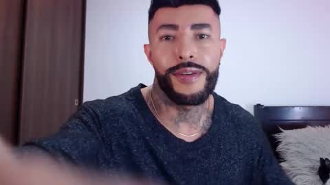 Snapshot of maximus_golden chatting on October 18, 5:33 am Independent Model online show from October 18, 5:33 am