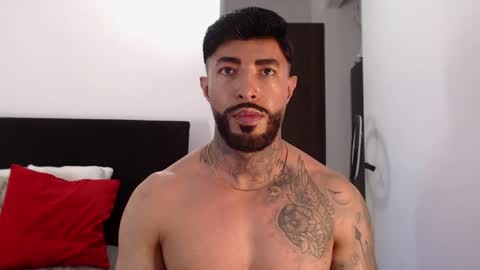 Independent Model online show from June 5, 4:08 am