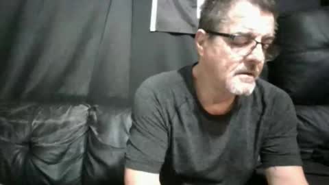 Max online show from December 20, 6:59 pm