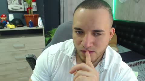 maximus online show from December 10, 8:38 pm