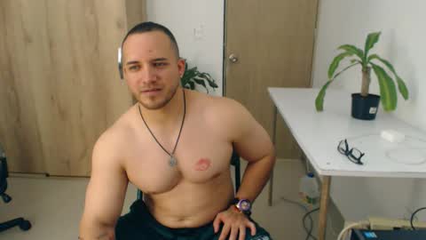 maximus online show from April 29, 11:20 pm
