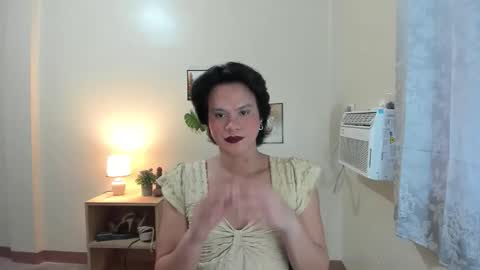 Snapshot of maxine_fucks chatting on October 7, 9:05 am maxine_fucks online show from October 7, 9:05 am
