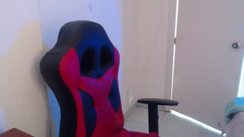 maxinesex_ online show from March 19, 4:01 pm