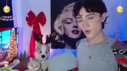 Max online show from December 5, 3:53 am