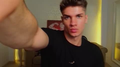 MaxKaiden online show from September 23, 10:20 am