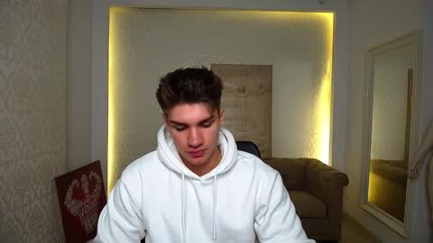 MaxKaiden online show from October 3, 6:43 am