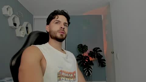 Maxi online show from April 10, 1:22 am