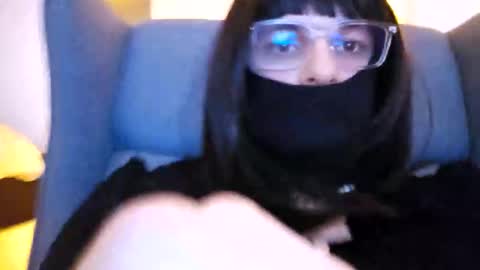 Max online show from February 28, 2:10 pm