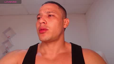 Max online show from October 15, 10:32 pm