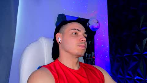 MAX online show from January 12, 8:49 pm