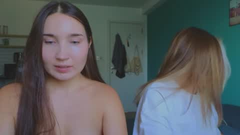 Dani and May online show from April 3, 10:00 am