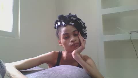 maya online show from April 17, 7:00 am