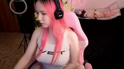 Maya Viola online show from January 11, 6:30 am