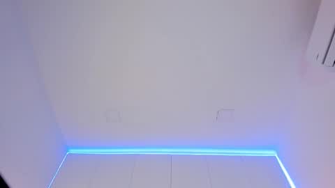 Maya online show from September 13, 1:24 pm