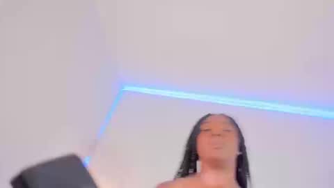 Maya online show from September 10, 1:01 pm