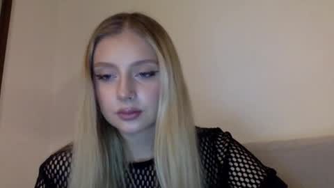 mayaflirt online show from February 25, 9:18 pm