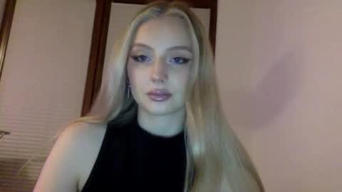 mayaflirt online show from March 22, 5:17 pm