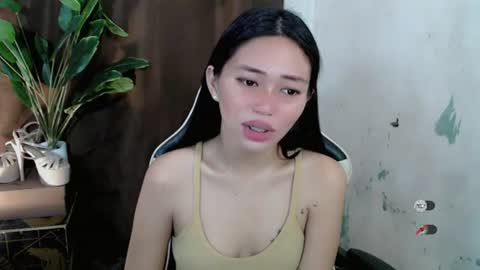 mayasally_ online show from June 24, 9:16 am