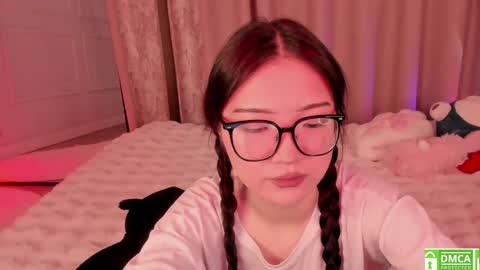 Erina online show from April 19, 8:04 am