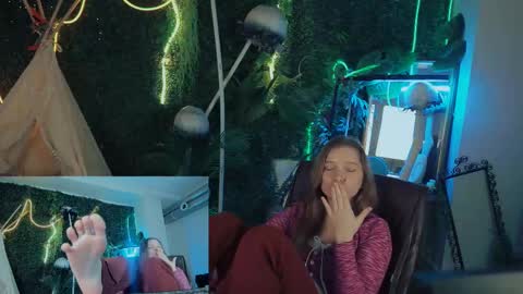 Snapshot of mayasinabon chatting on March 9, 3:27 pm mayasinabon online show from March 9, 3:27 pm