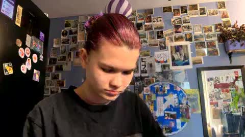 Rose online show from April 18, 4:47 am