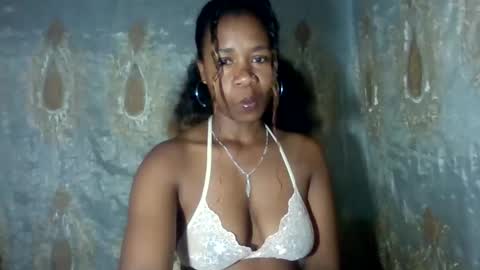 mayrah online show from January 13, 5:59 am