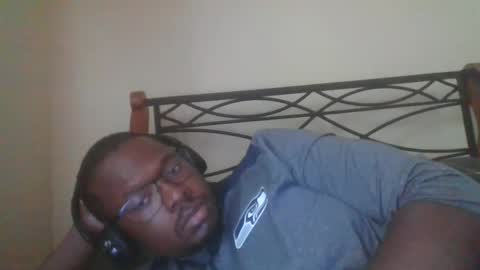 Snapshot of mbsupreme chatting on September 11, 5:58 pm Mark online show from September 11, 5:58 pm