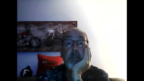 me at home online show from November 22, 5:06 am