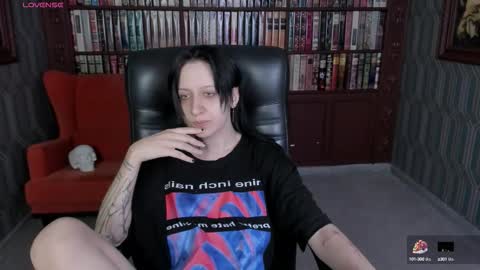 Snapshot of medusagorgona_ chatting on September 19, 9:02 am Medusa online show from September 19, 9:02 am