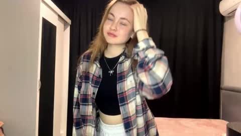 Olivia online show from November 26, 3:20 pm