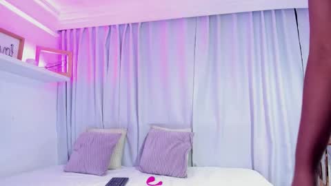 Melody online show from February 23, 3:42 am