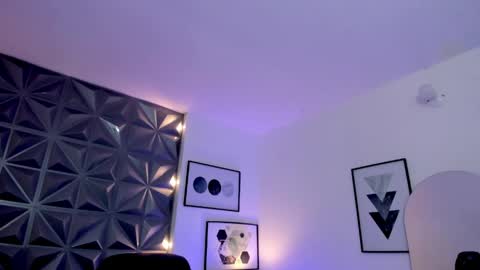 megan__monroe online show from March 31, 11:05 pm