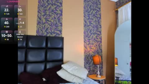 emily online show from October 21, 3:48 pm